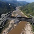 แบบเขื่อนไซยะบุรี ที่มาภาพ: http://www.theconstructionindex.co.uk/public/assets/news_articles/2012/11/1352708372_12nov2012-xayaburi--hydropower.jpg
