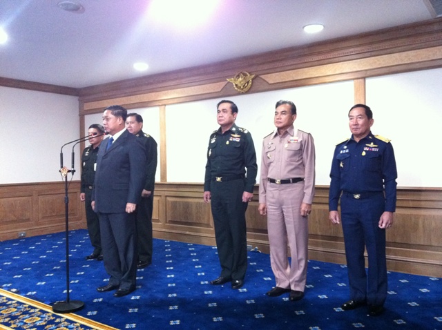 เมื่อวันที่ 23 กุมภาพันธ์ 2555 พล.อ.อ.สุกำพล สุวรรณทัต รมว.กลาโหม พร้อมด้วย พล.อ.เสถียร เพิ่มทองอินทร์ ปลัดกลาโหม และ ผบ.เหล่าทัพ ร่วมกันแถลงข่าวภายหลังการตรวจเยี่ยมกองบัญชาการกองทัพไทย