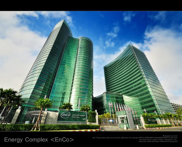อาคาร Energy Complex อาคารอนุรักษ์พลังงานของไทยแห่งแรก ที่ได้รับมาตรฐาน LEED ระดับสูงสุด ภาพจาก http://exposureddd.multiply.com
