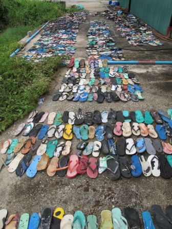 "รองเท้าที่หายไป" โครงการ The Missing Shoes