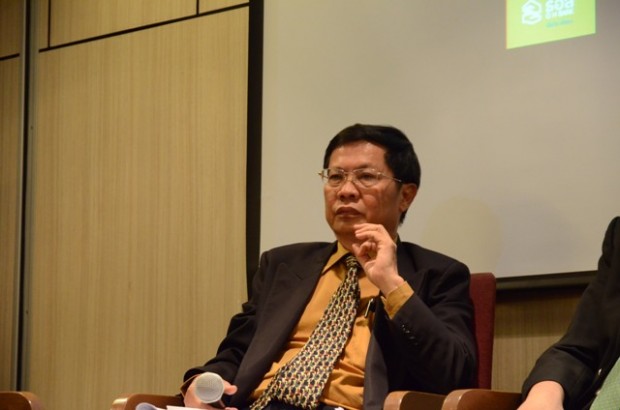  ดร.นิพนธ์ พัวพงศกร นักวิชาการเกียรติคุณ สถาบันวิจัยเพื่อการพัฒนาประเทศไทย (ทีดีอาร์ไอ) 