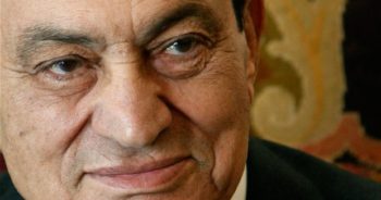 ประธานาธิบดีฮอสนี บูมารัก แห่งอียิปต์ ที่มาภาพ : http://i.telegraph.co.uk