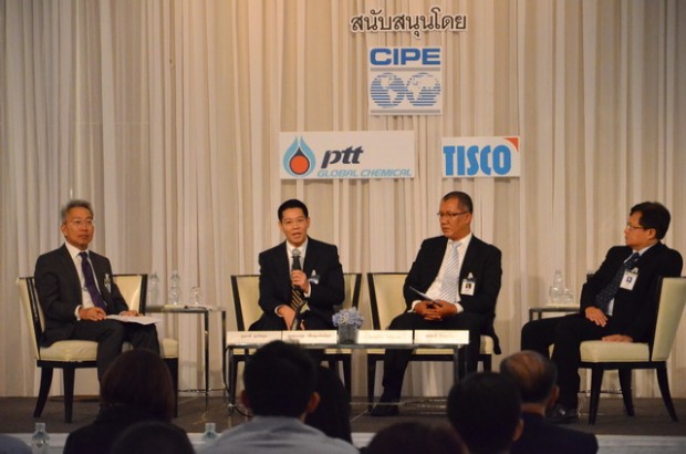 วันที่ 7 สิงหาคม 2556 สมาคมส่งเสริมสถาบันกรรมการบริษัทไทย (IOD) จัดอภิปรายเรื่อง “อนาคตความร่วมมือภาคเอกชนในการต่อต้านการทุจริต”  ณ โรงแรมเรเนซองส์ กรุงเทพฯ