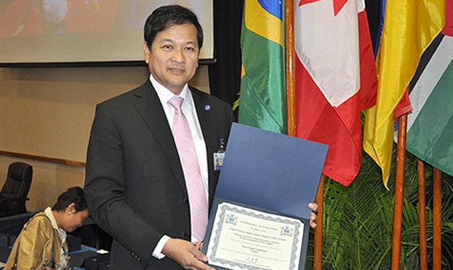 ปี 2554 รับรางวัลชนะเลิศจากสหประชาชาติ (United Nations Public Service Awards) ประเภทเสริมสร้างการบริหารจัดการองค์ความรู้ภาครัฐ