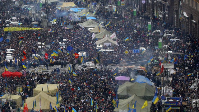 การชุมนุมประท้วงของยูเครน ที่มาภาพ : http://a57.foxnews.com/global.fncstatic.com/