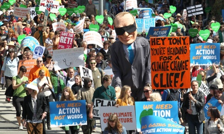 People’s Climate March in Melbourne ที่มาภาพ : http://www.theguardian.com/environment/2014/sep/21/climate-change-rallies-held-across-australia 