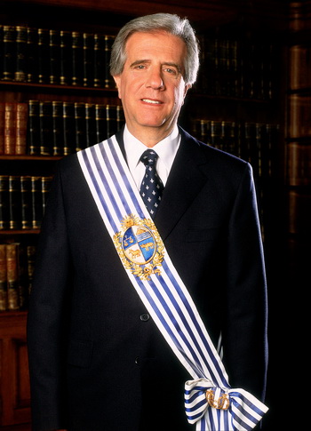 Tabare Vazquez อดีตประธานาธิบดีอุรุกวัย (2005-2010) ที่มาภาพ : http://archivo.presidencia.gub.uy/_web/img/vazquez/Tabarecrop_13x18.jpg