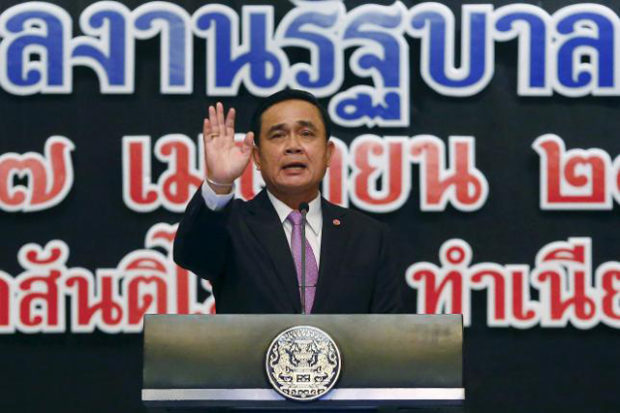 พล.อ. ประยุทธ์ จันทร์โอชา ที่มาภาพ : http://www.reuters.com/article/2015/04/17/us-thailand-politics-constitution-idUSKBN0N81RP20150417