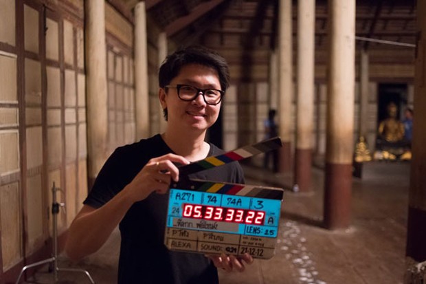 บรรจง ปิสัญธนะกูล ผู้กำกับภาพยนตร์เรื่อง "พี่มาก..พระโขนง" (2556) ภาพยนตร์ไทยเรื่องแรกและเรื่องเดียวที่ทำรายได้เกินกว่า 1 พันล้านบาท