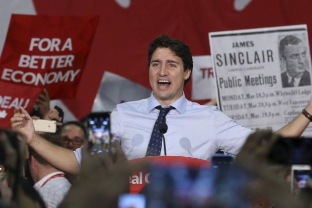 Justin Trudeau ที่มาภาพ : http://s1.ibtimes.com/sites/www.ibtimes.com/files/styles/md/public/2015/10/19/trudeau.jpg