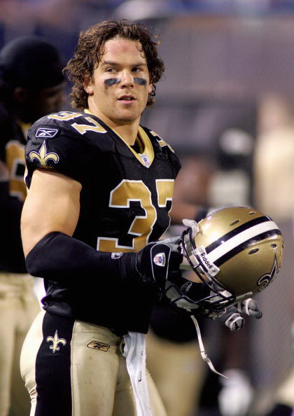 EAST RUTHERFORD, NJ - SEPTEMBER 19:  Steve Gleason #37 of the New Orleans Saints stands on the sideline during the game with the New York Giants on September 19, 2005 at Giants Stadium in East Rutherford, New Jersey. The Giants won 27-10. (Photo by Jim McIsaac/Getty Images)