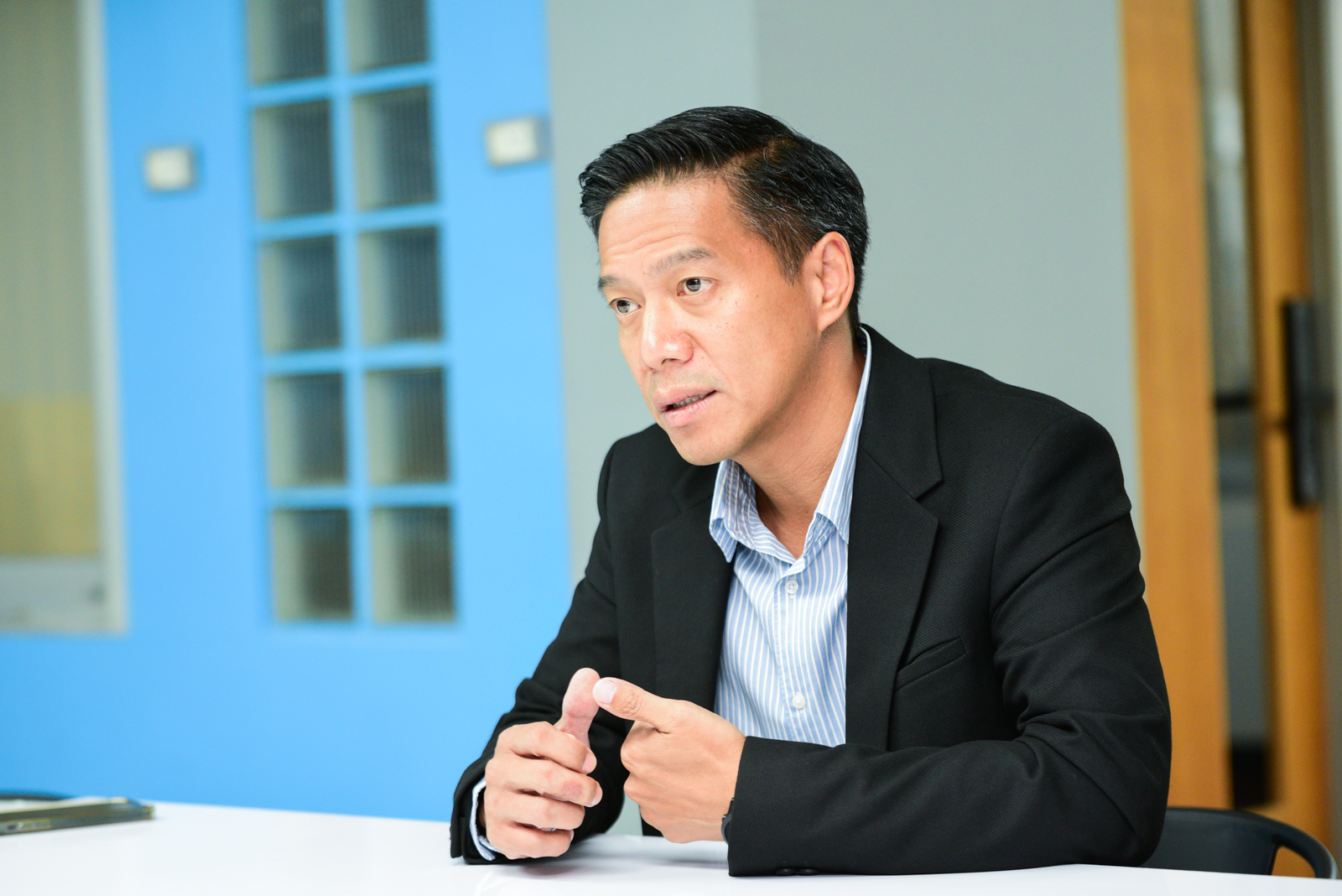 กัณวีร์ สืบแสง' พรรคเป็นธรรม ชูสันติภาพกินได้ กระจายอำนาจ 3 จว.ชายแดนใต้  'จัดการตนเอง ไม่ใช่แบ่งแยกดินแดน' - ThaiPublica