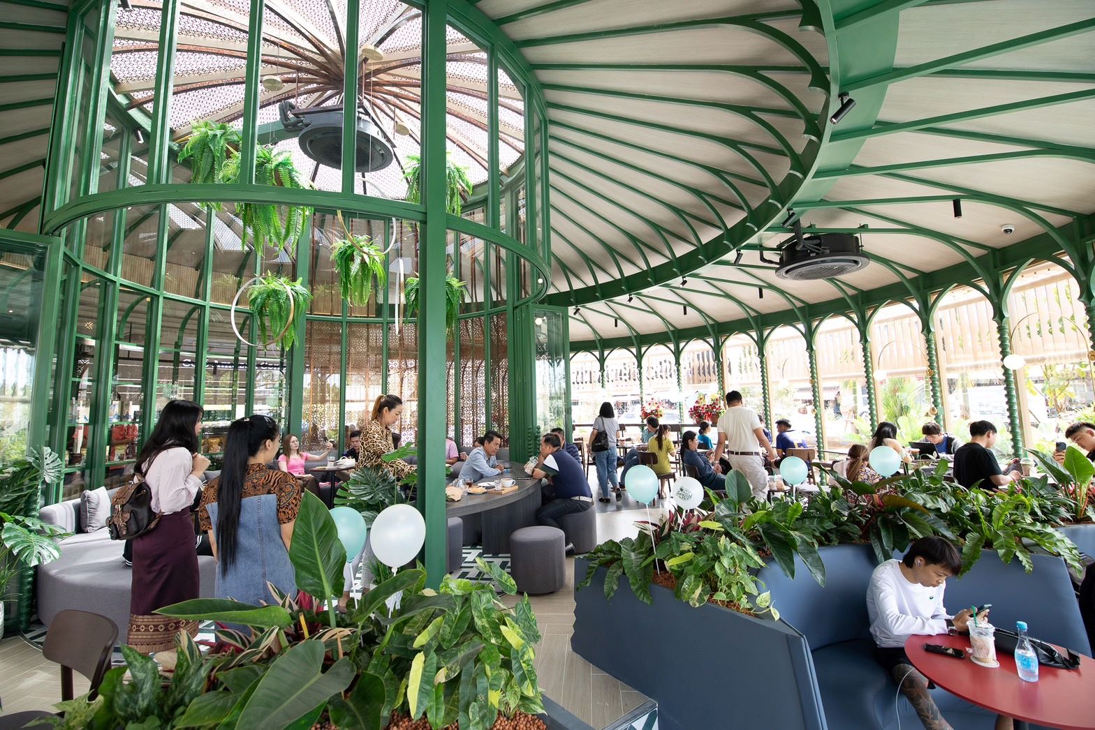 OR เปิด Café Amazon Concept Store แห่งแรกในตปท.ที่เวียงจันทน์ ชูแนวคิด ...