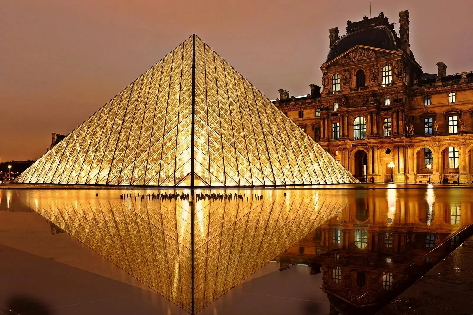 « Froid » à cause du « vol du Louvre » – ThaiPublica